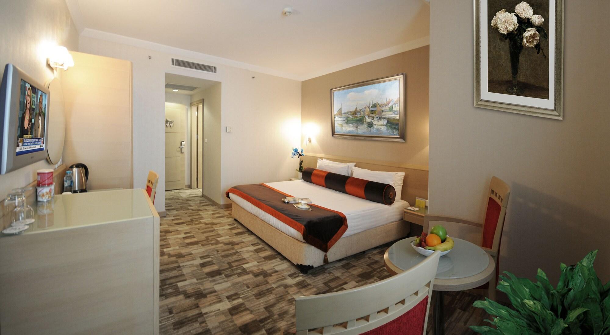 Sv Business Hotel Taksim Estambul Exterior foto