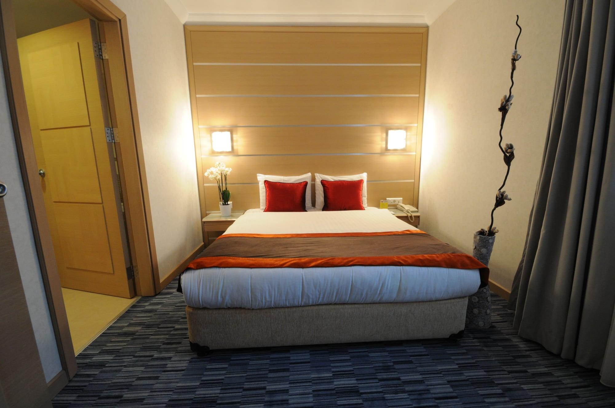 Sv Business Hotel Taksim Estambul Exterior foto