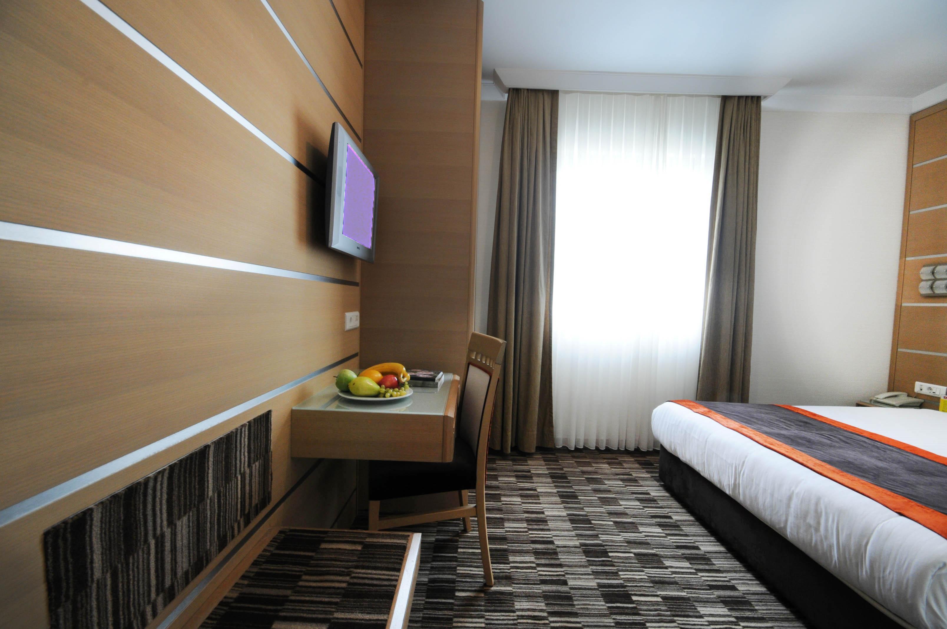 Sv Business Hotel Taksim Estambul Exterior foto