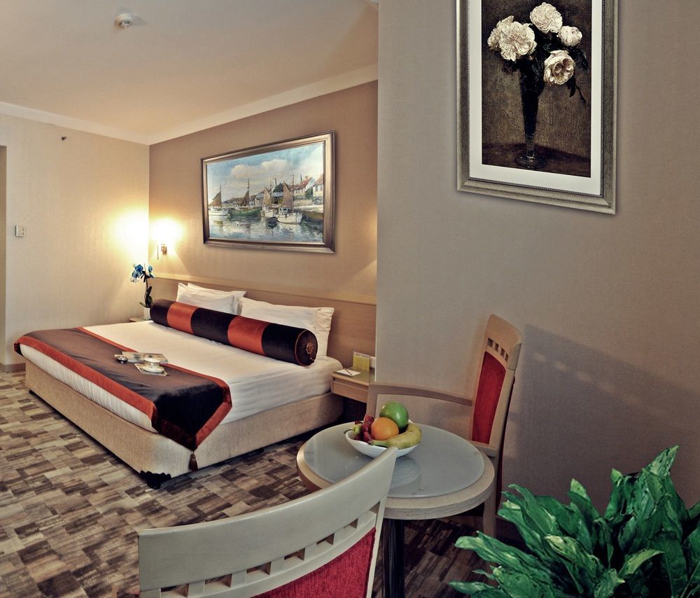 Sv Business Hotel Taksim Estambul Exterior foto